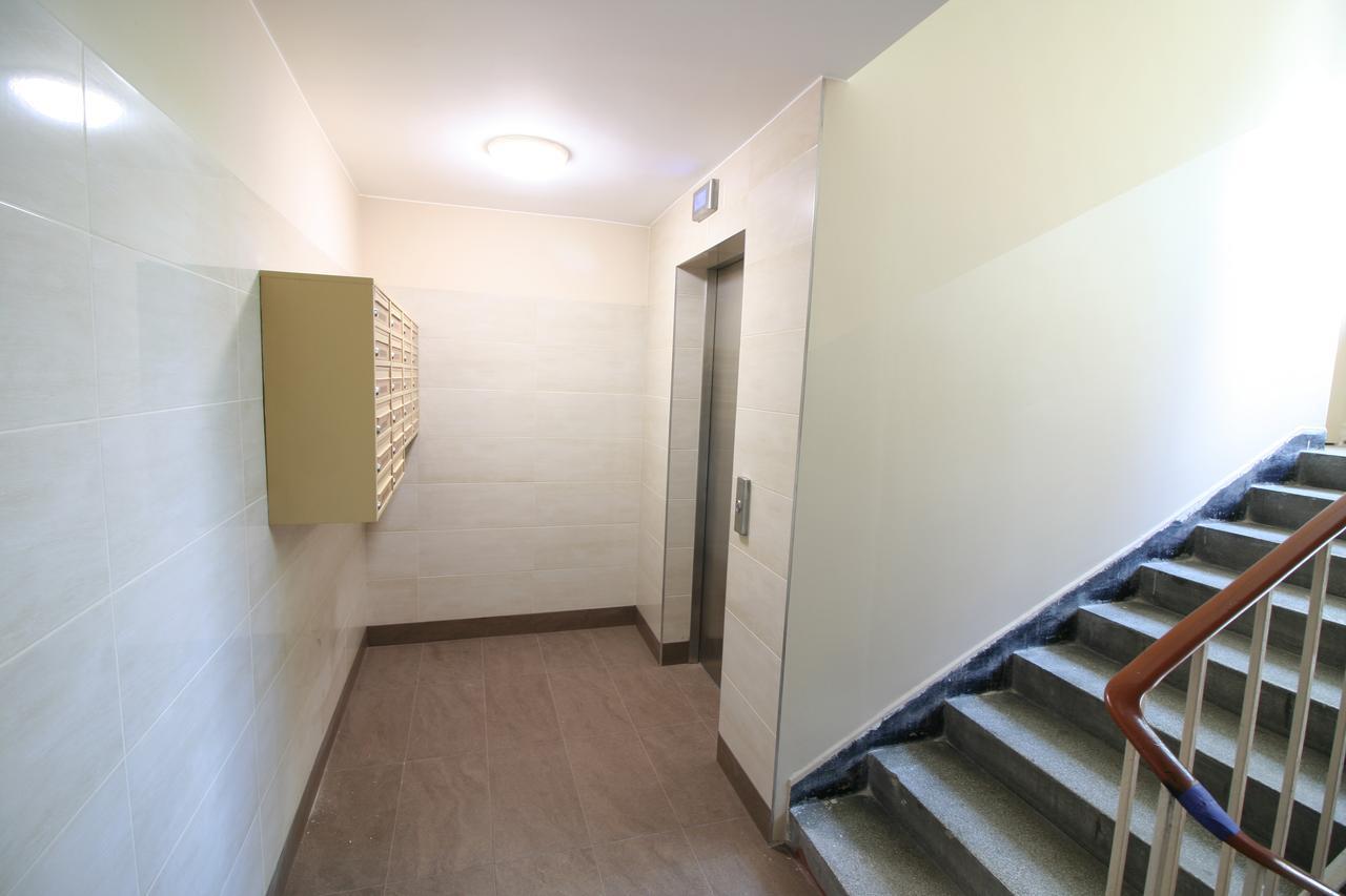 Apartamenty Varsovie Zlota 60 المظهر الخارجي الصورة